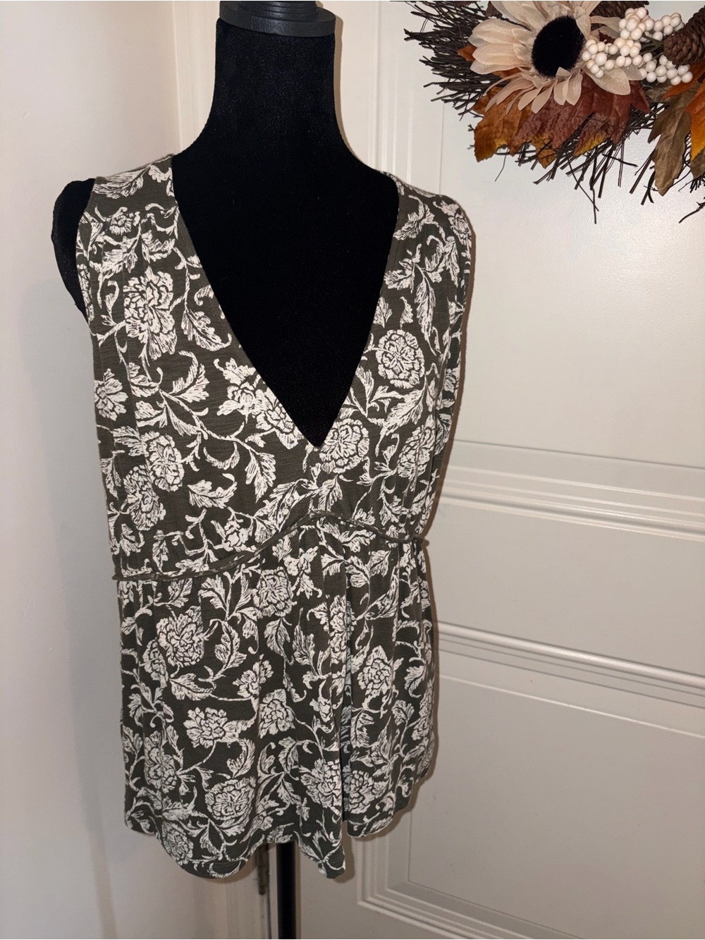 Lucky Brand Olive Green & Cream Floral V-Neck Camisole